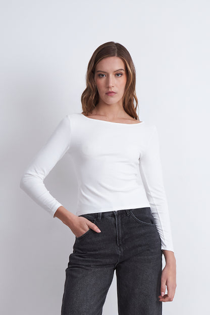 Polera Manga Larga Cuello Bote Blanco