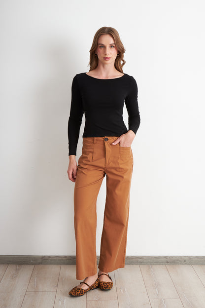 Polera Manga Larga Cuello Bote Negro