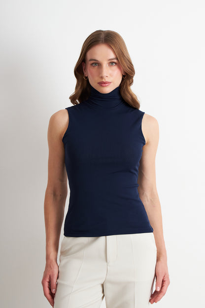 Polera Malla Cuello Alto Azul