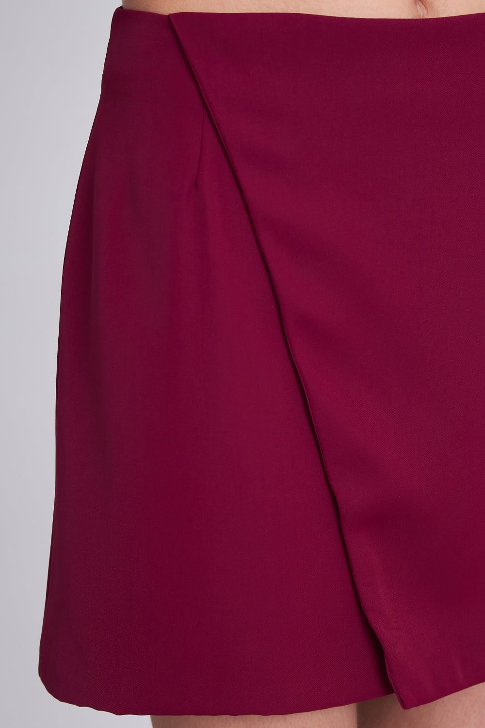 Falda Short Cruzado Burdeo