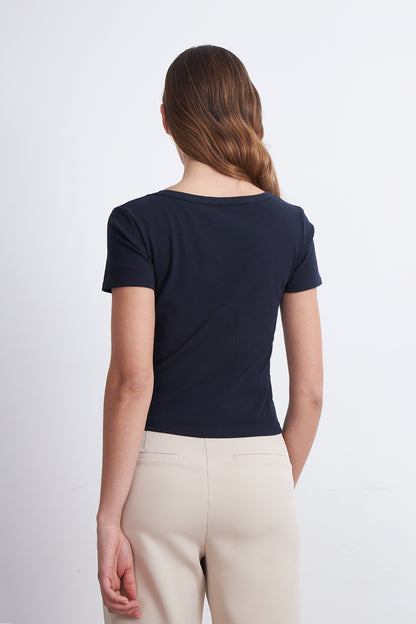 Polera Básica Manga Corta Cuello U Azul Marino