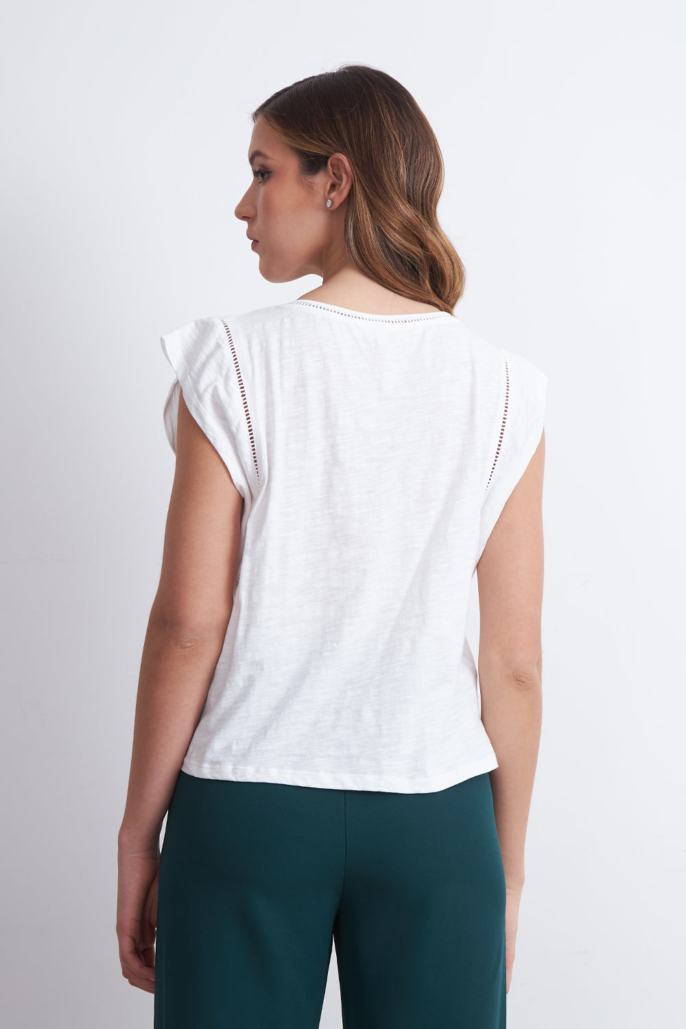 Polera Manga Caída Detalle Calado Blanco