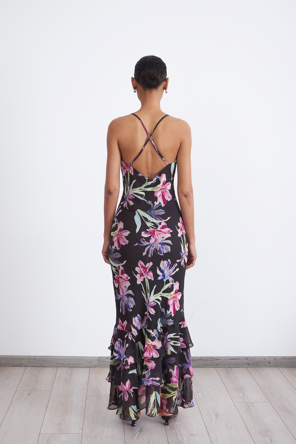 Vestido Floral Escote Drapeado Negro
