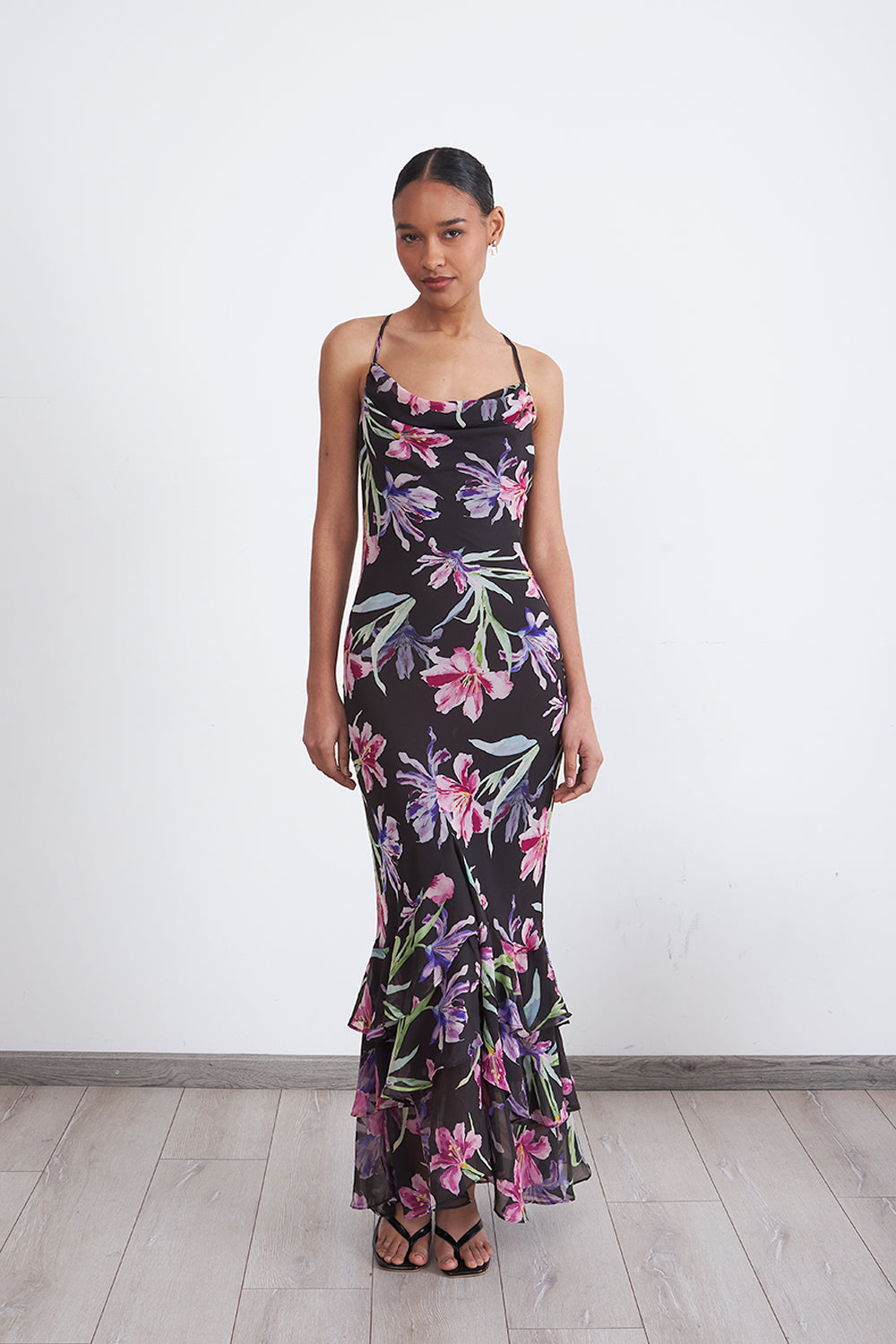 Vestido Floral Escote Drapeado Negro