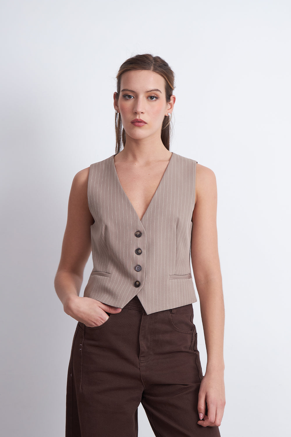 Gilet Sastrero Rayas Diplomáticas Khaki