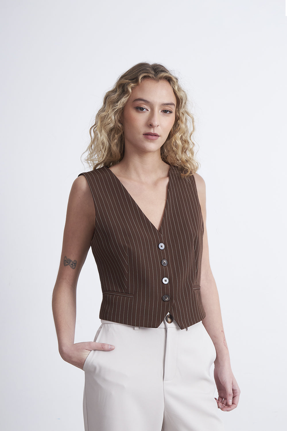 Gilet Sastrero Rayas Diplomáticas Café