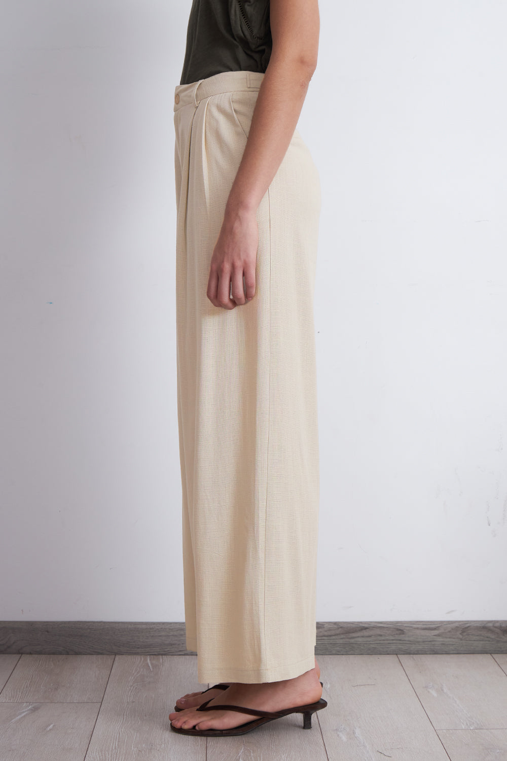 Pantalón Textura Lino Beige