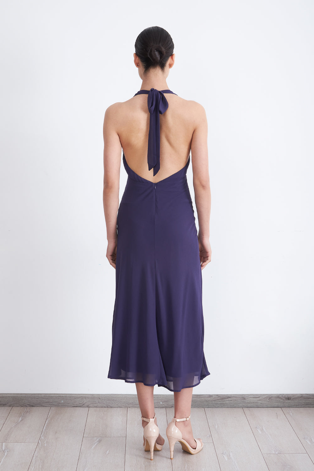 Vestido Cuello Halter con Amarra Azul Marino