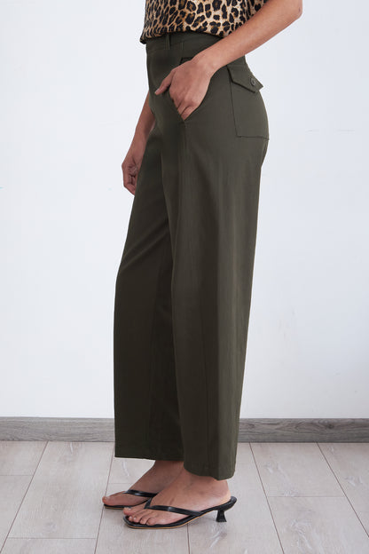 Pantalón Corte Barrel Oliva