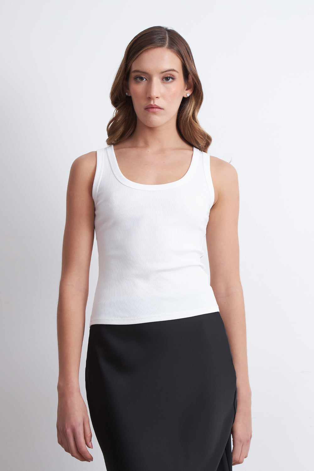 Top Sin Mangas Cuello U Blanco
