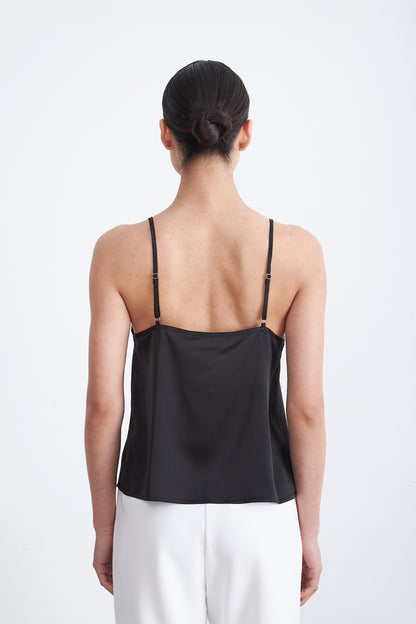 Blusa Lencera Tipo Satin Negro