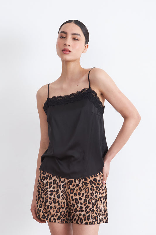 Blusa Tipo Satín Escote Cuadrado Negro