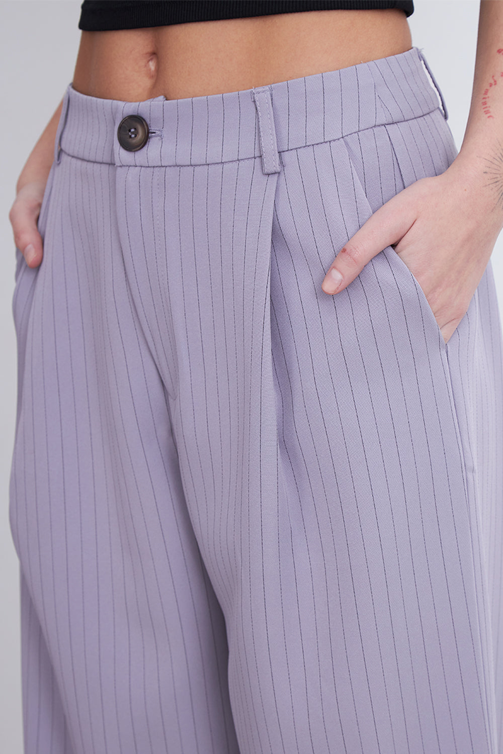 Pantalón Recto Raya Diplomática Gris