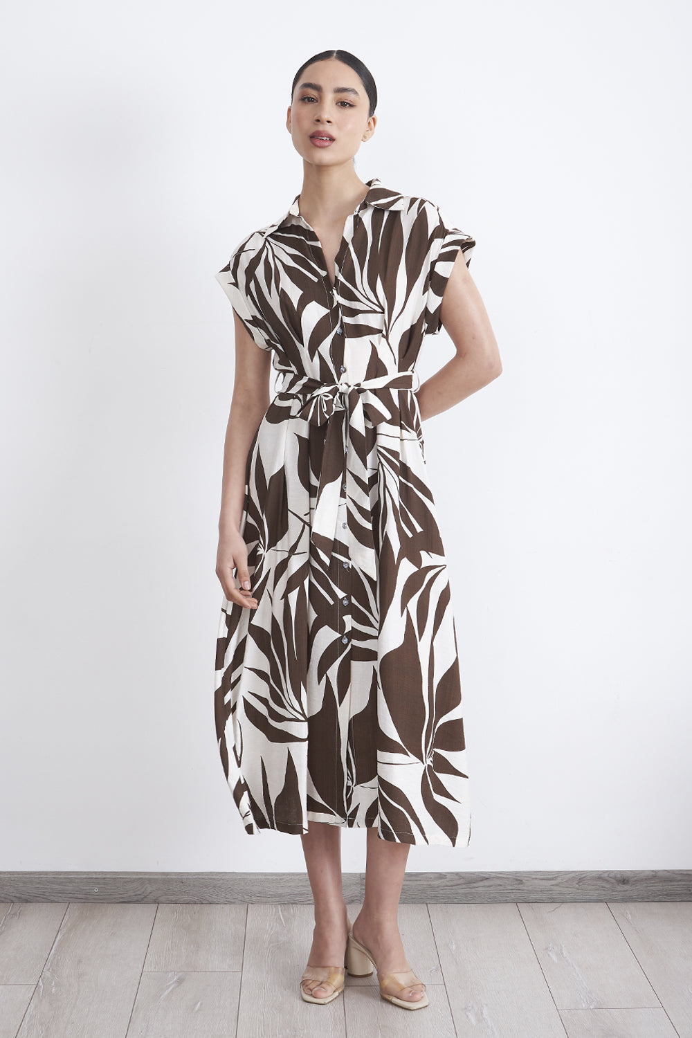 Vestido Cuello Camisero Cinturón Café