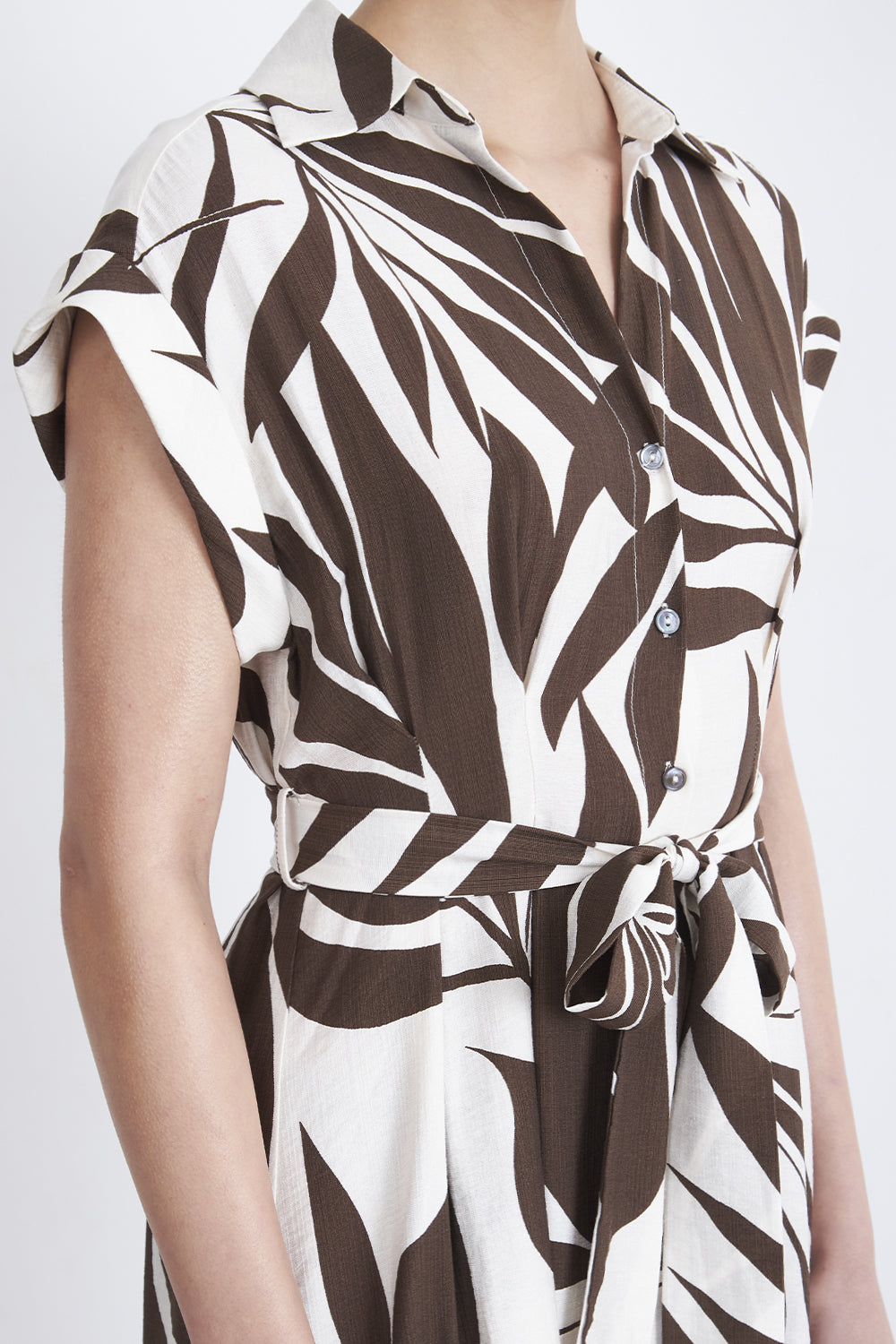 Vestido Cuello Camisero Cinturón Café
