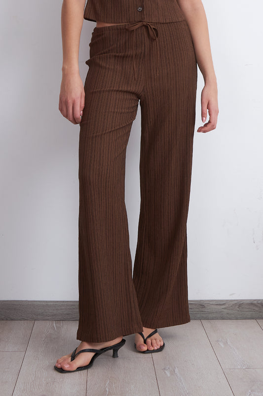 Pantalón Tipo Crepe Rayas Café
