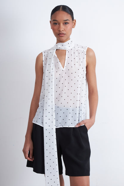 Blusa Puntos Corbatín Blanco