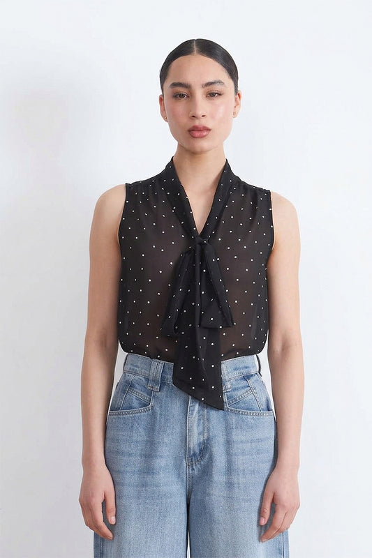 Blusa Puntos Corbatín Negro