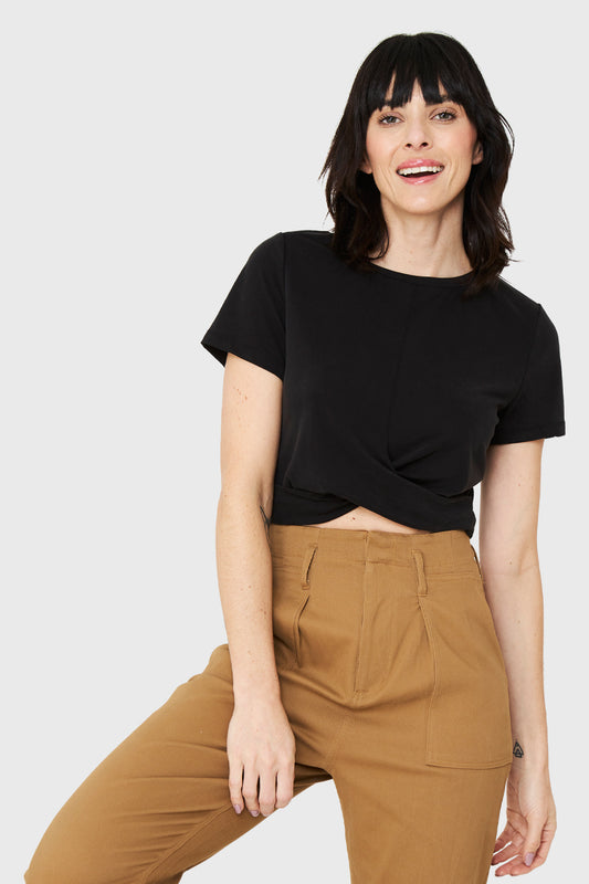 Polera Crop Nudo Negro