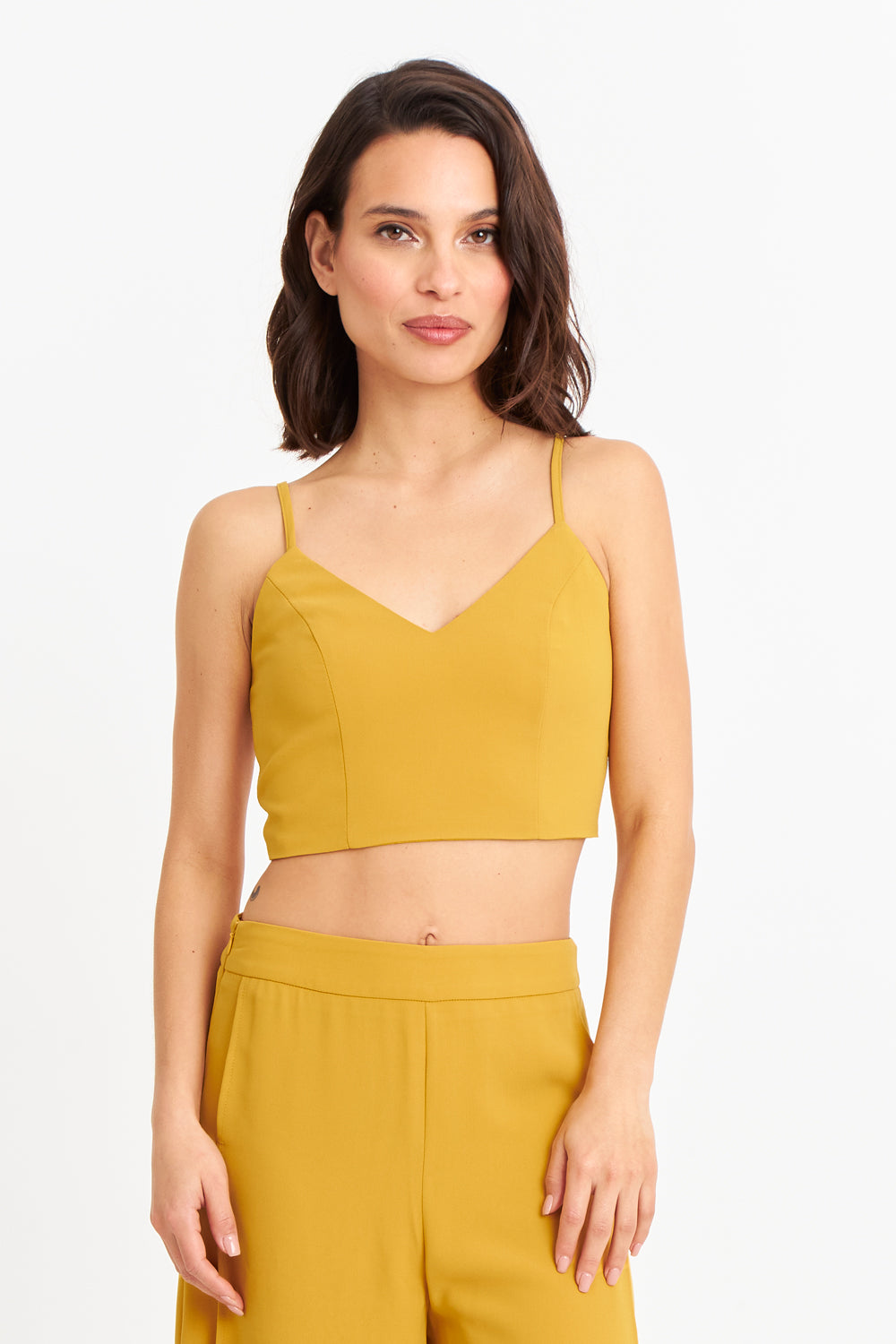 Crop Top Espalda Elasticada Mostaza
