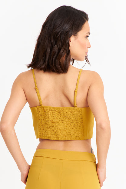 Crop Top Espalda Elasticada Mostaza