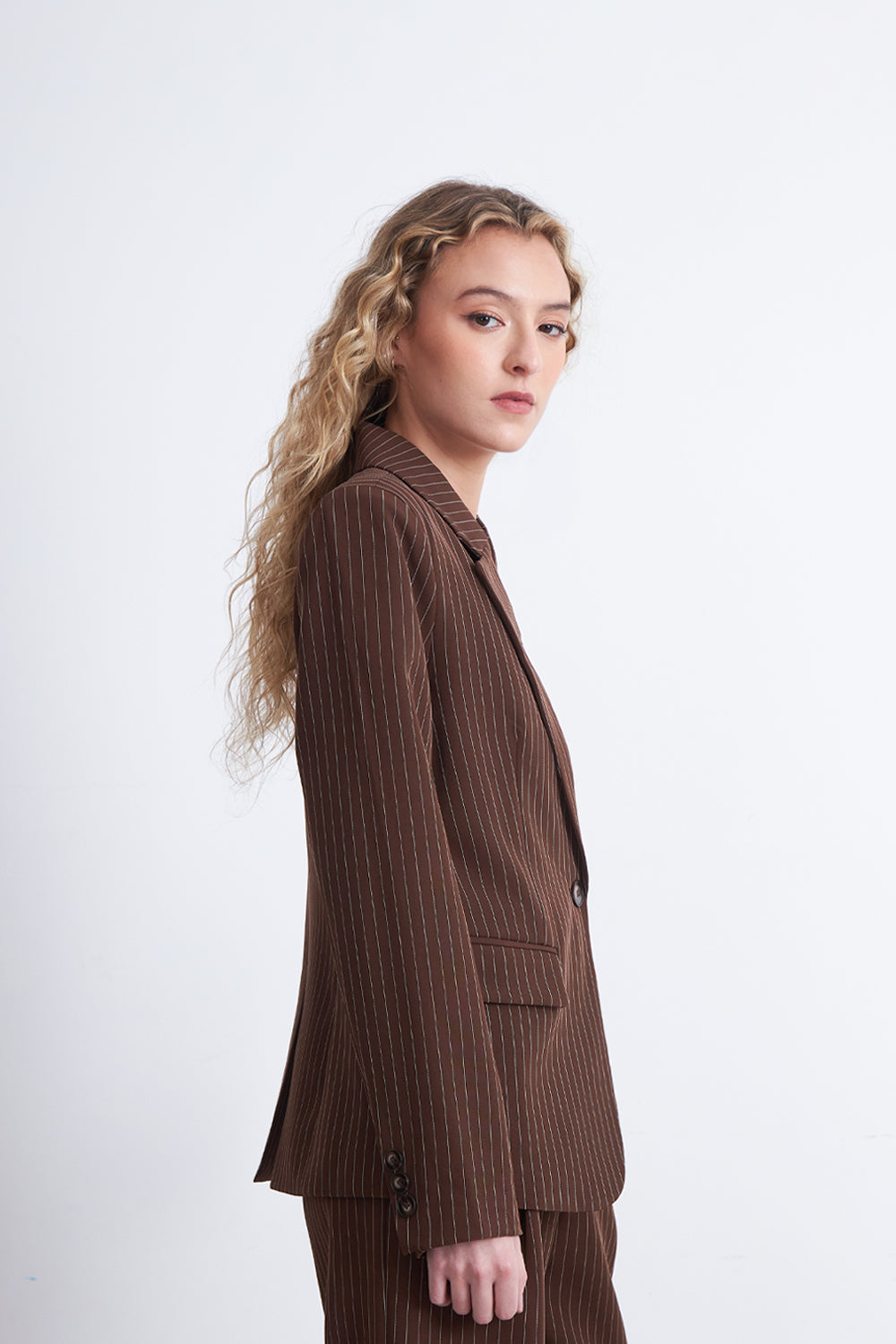 Blazer Rayas Diplomáticas Café
