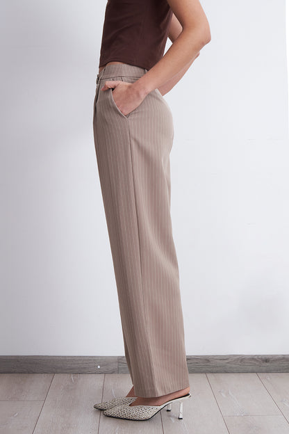 Pantalón Recto Raya Diplomática Khaki