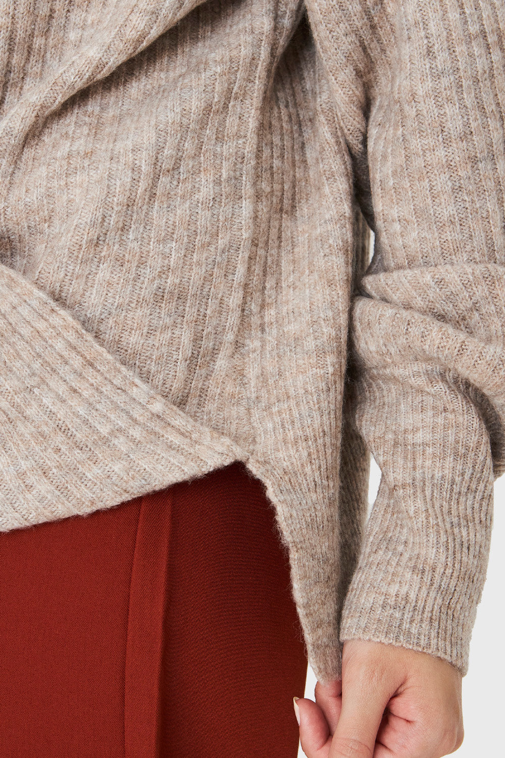 Sweater Escote Cruzado Khaki