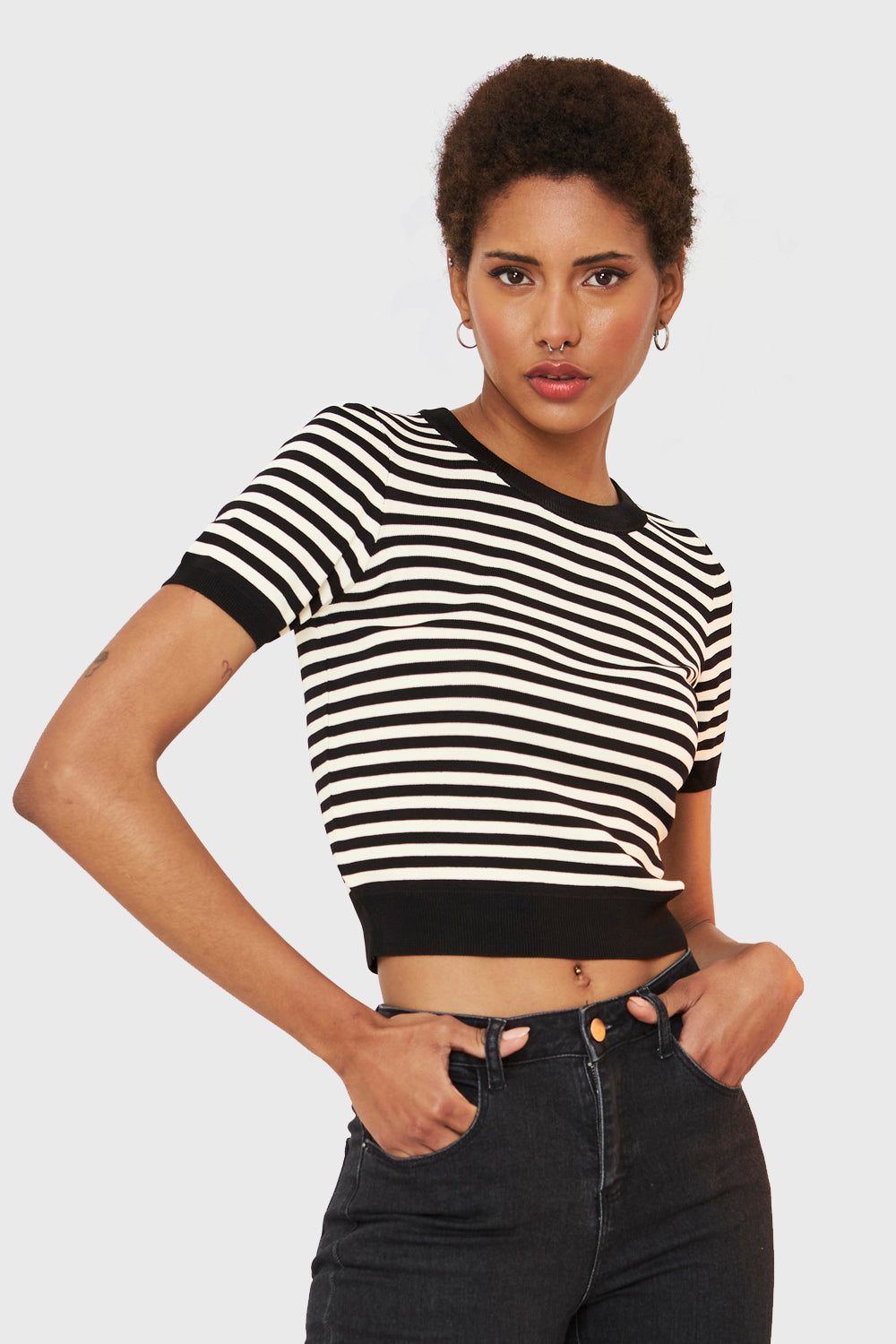 Polera Crop Rayas Negro/Beige