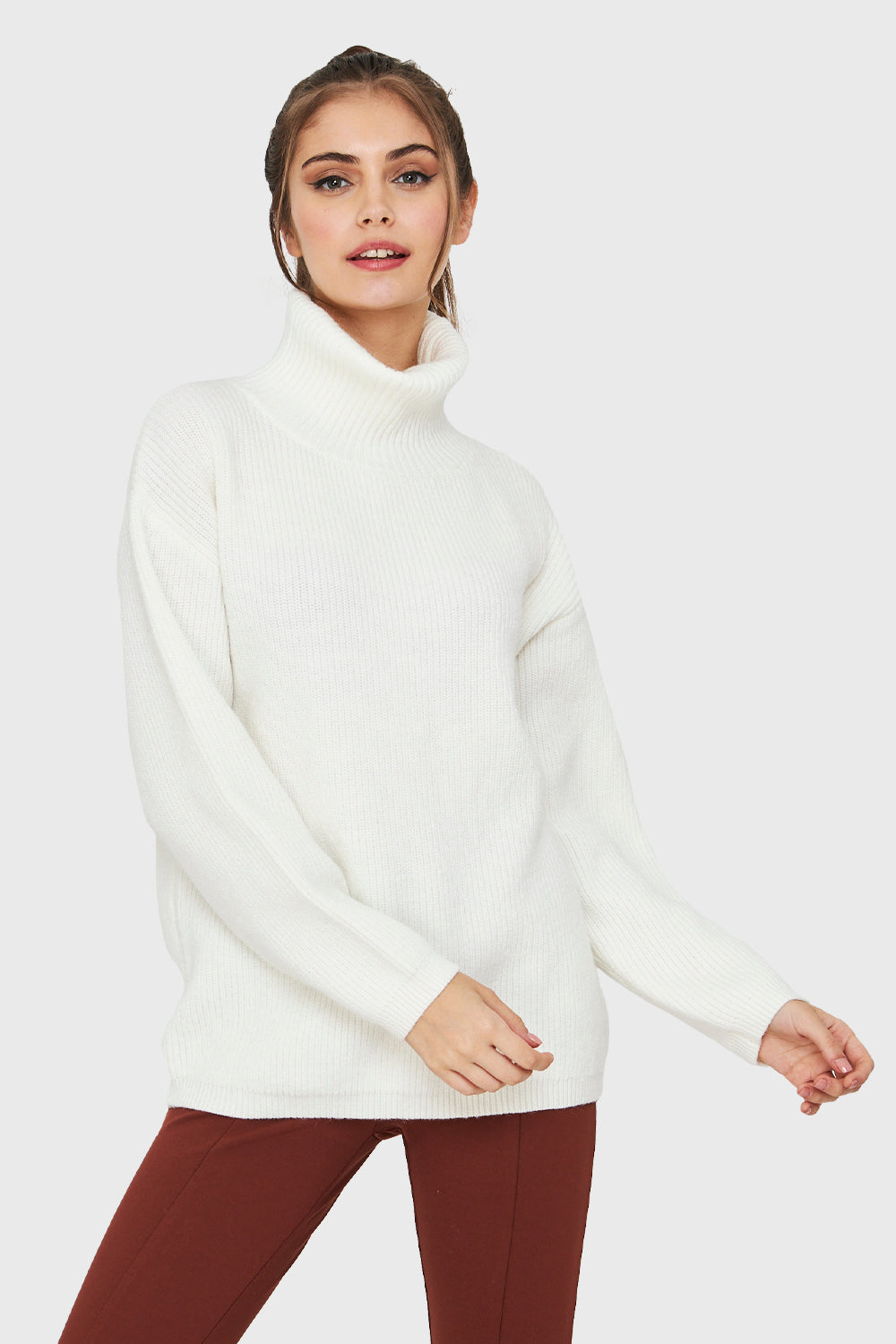 Sweater Cuello Alto Básico Blanco