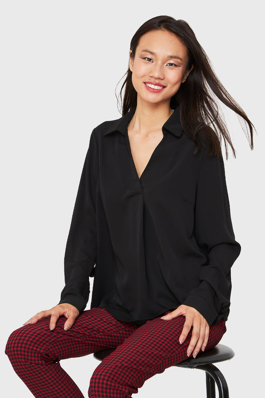 Blusa Cuello Camisero Escote V Negro