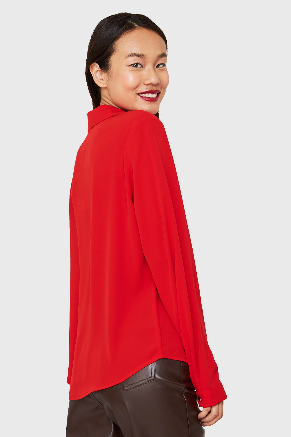 Blusa Cuello Camisero Escote V Rojo