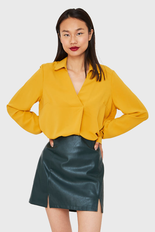 Blusa Cuello Camisero Escote V Amarillo