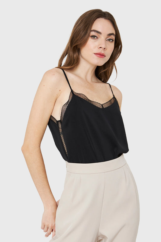 Top Escote Encaje Negro